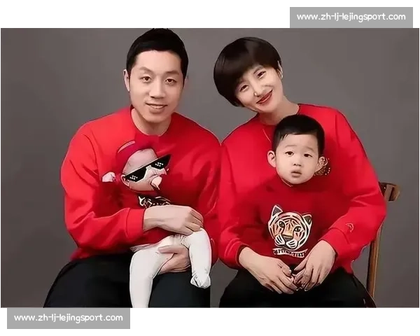 许昕父亲节与儿女甜蜜同框 奥运冠军化身温柔奶爸