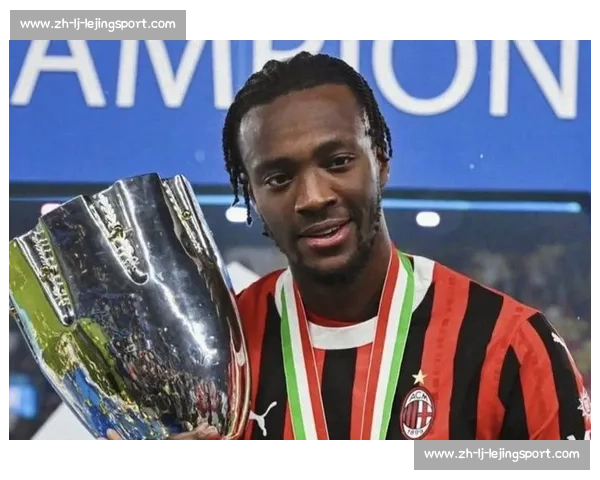 罗马诺确认!亚伯拉罕 1700 万欧加盟贝西克塔斯,四年合同创队史纪录 罗马诺确认!亚伯拉罕 1700 万欧加盟贝西克塔斯,四年合同创队史纪录