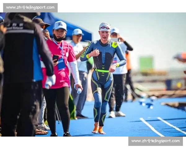查干湖湿地铁人三项赛开赛 400 选手挑战生态赛道